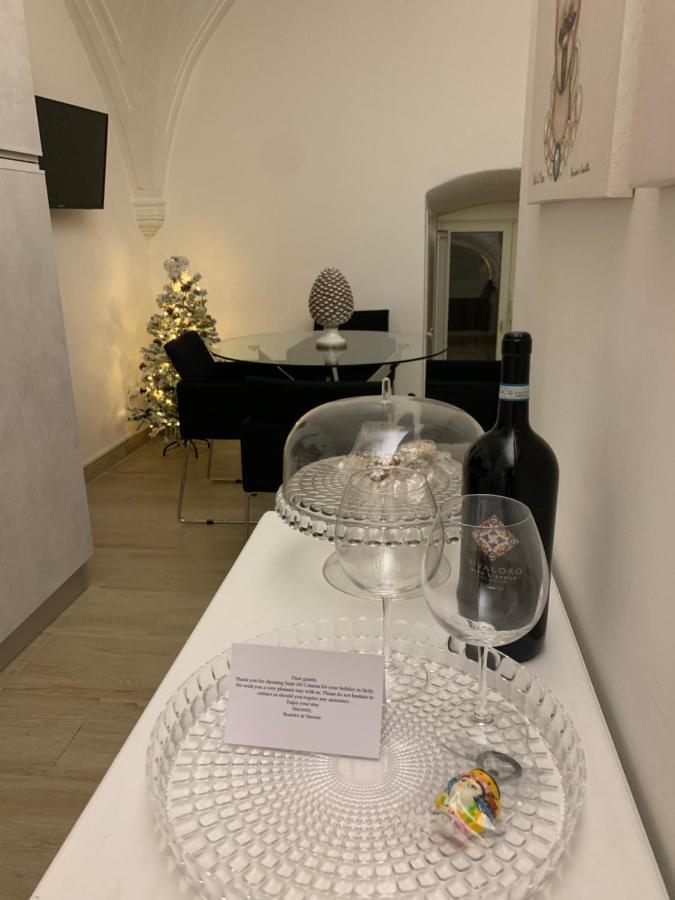 Suite 241 Катания Екстериор снимка